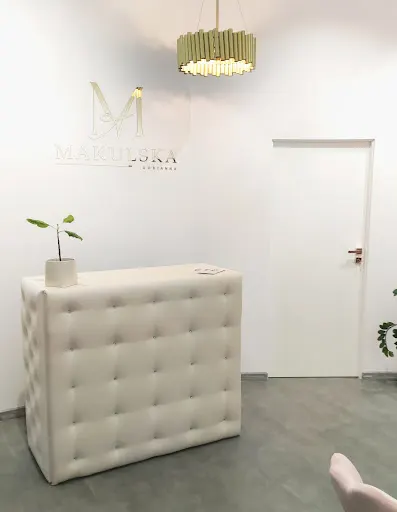 ADRIANNA MAKULSKA BEAUTY Toruń Powiekszanie ust, Mezoterapia igłowa, Szkolenia, Lipoliza iniekcyjna, Makijaż permanentny